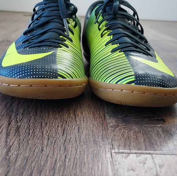 Nike MercurialX Victory VI CR7 IC Men's Indoor, US 8, Seaweed/Volt, 852526-376 - Picture 4 of 6